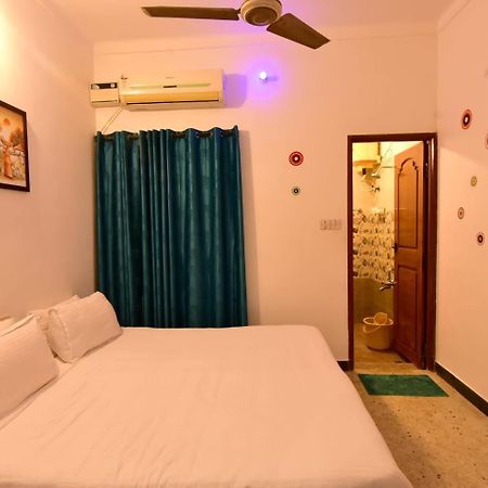 Villa Felicia 1Bhk Property ポンディシェリ エクステリア 写真