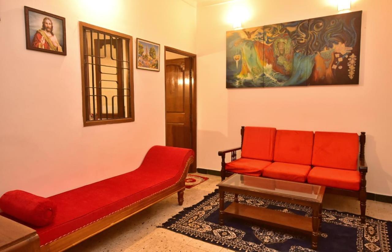 Villa Felicia 1Bhk Property ポンディシェリ エクステリア 写真