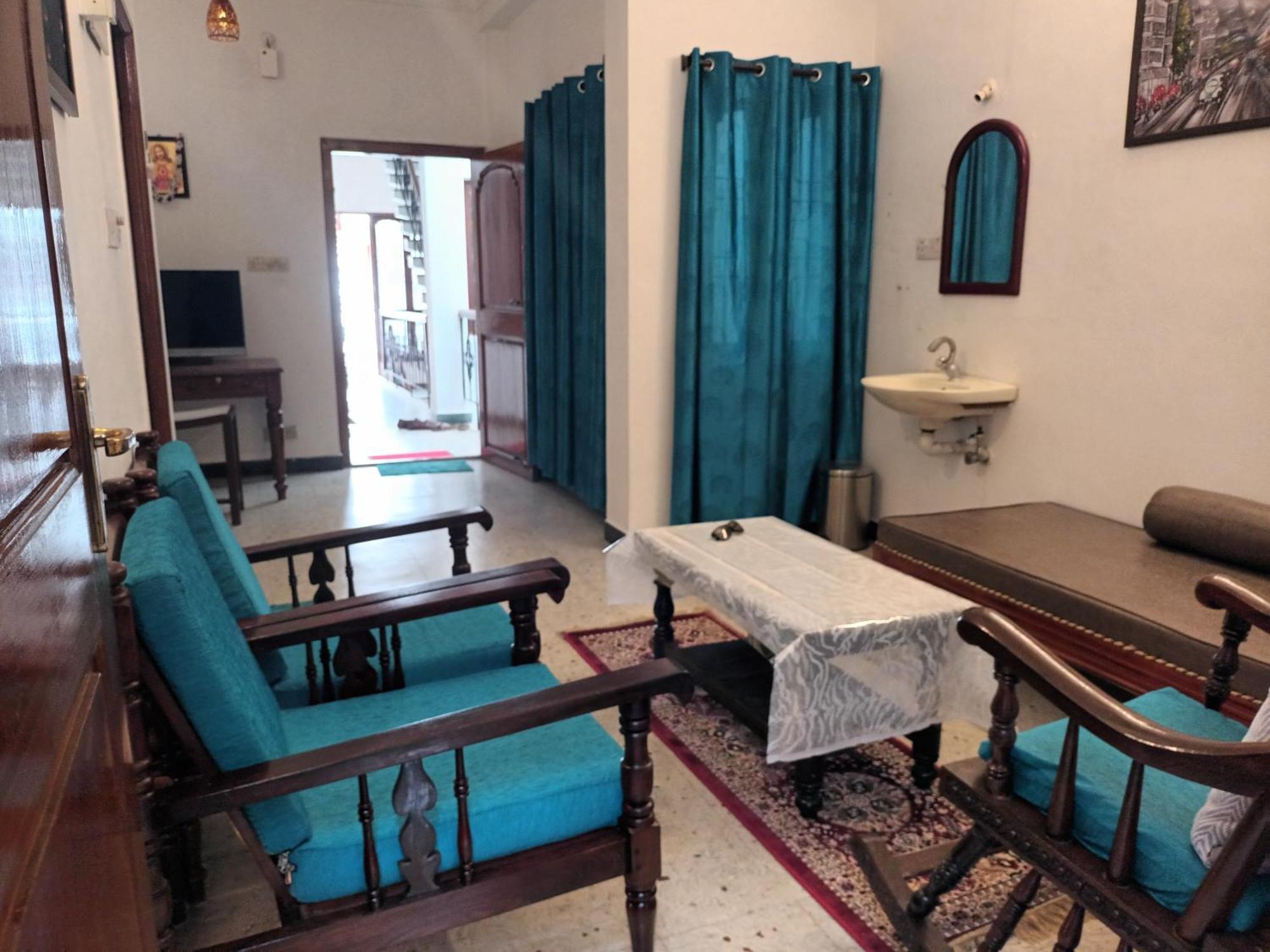 Villa Felicia 1Bhk Property ポンディシェリ エクステリア 写真